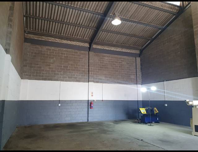 163M² MINI FACTORY TO LET IN BLACKHEATH INDUSTRIAL